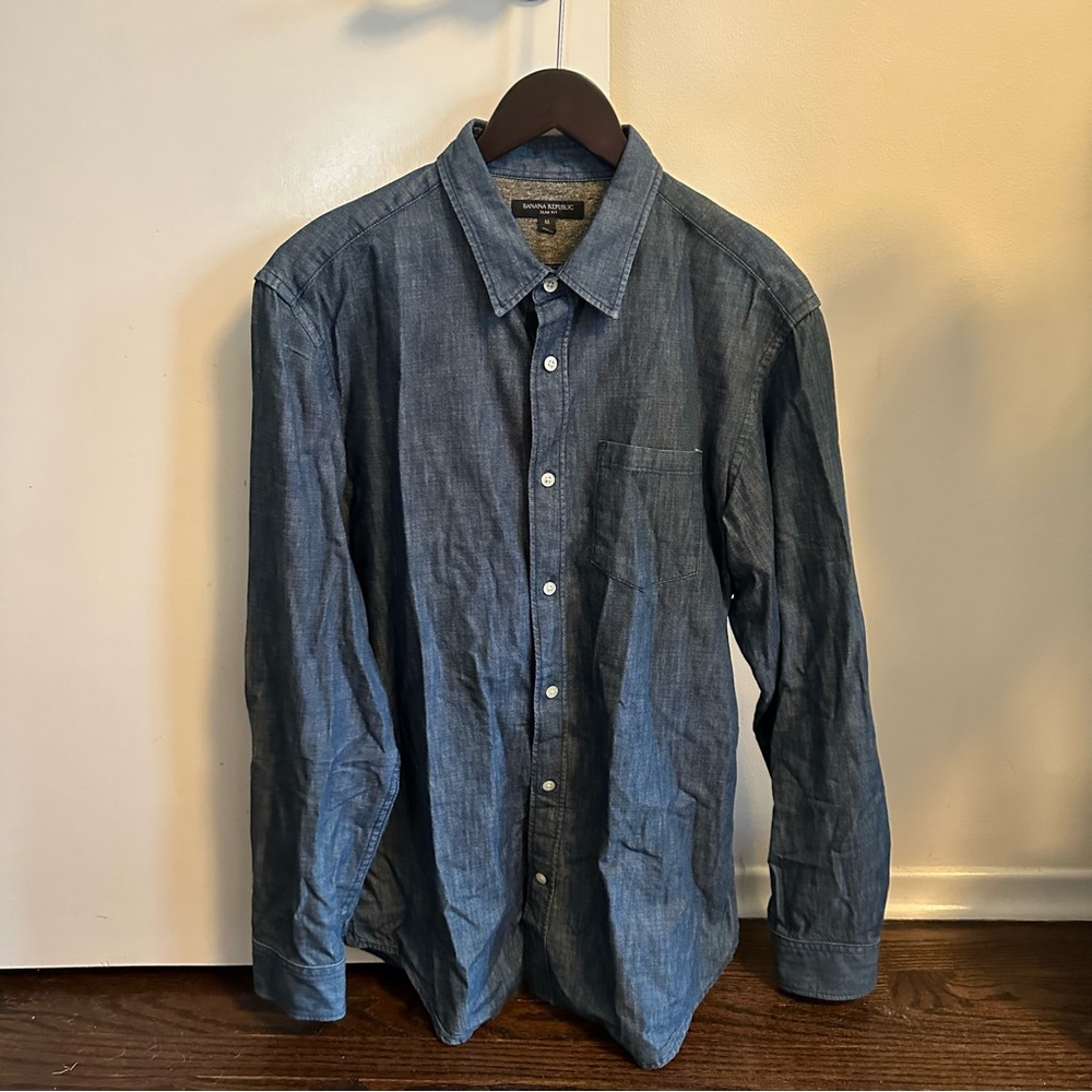 100% cotton Banana republic chambray shirt